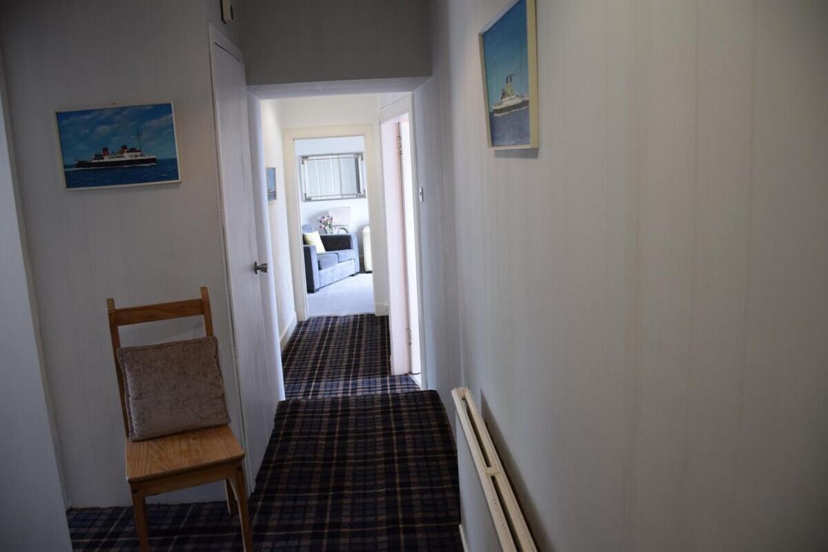 One Marine Place Port Bannatyne Room photo