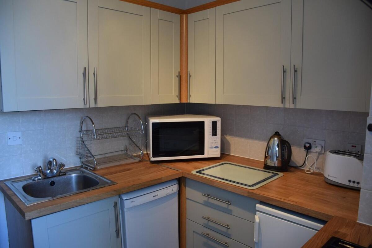 One Marine Place Port Bannatyne Room photo