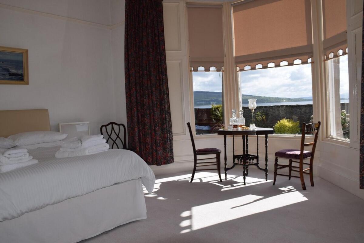 One Marine Place Port Bannatyne Room photo