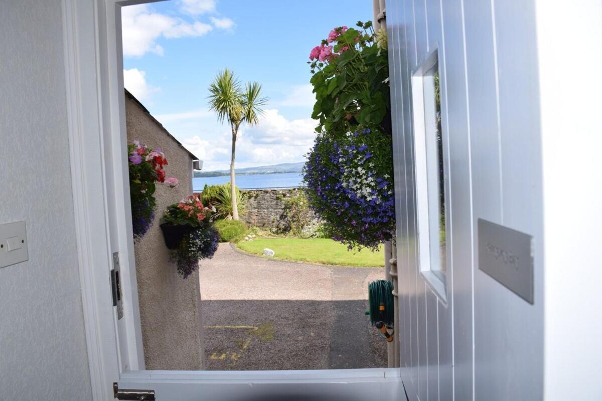 One Marine Place Port Bannatyne Room photo