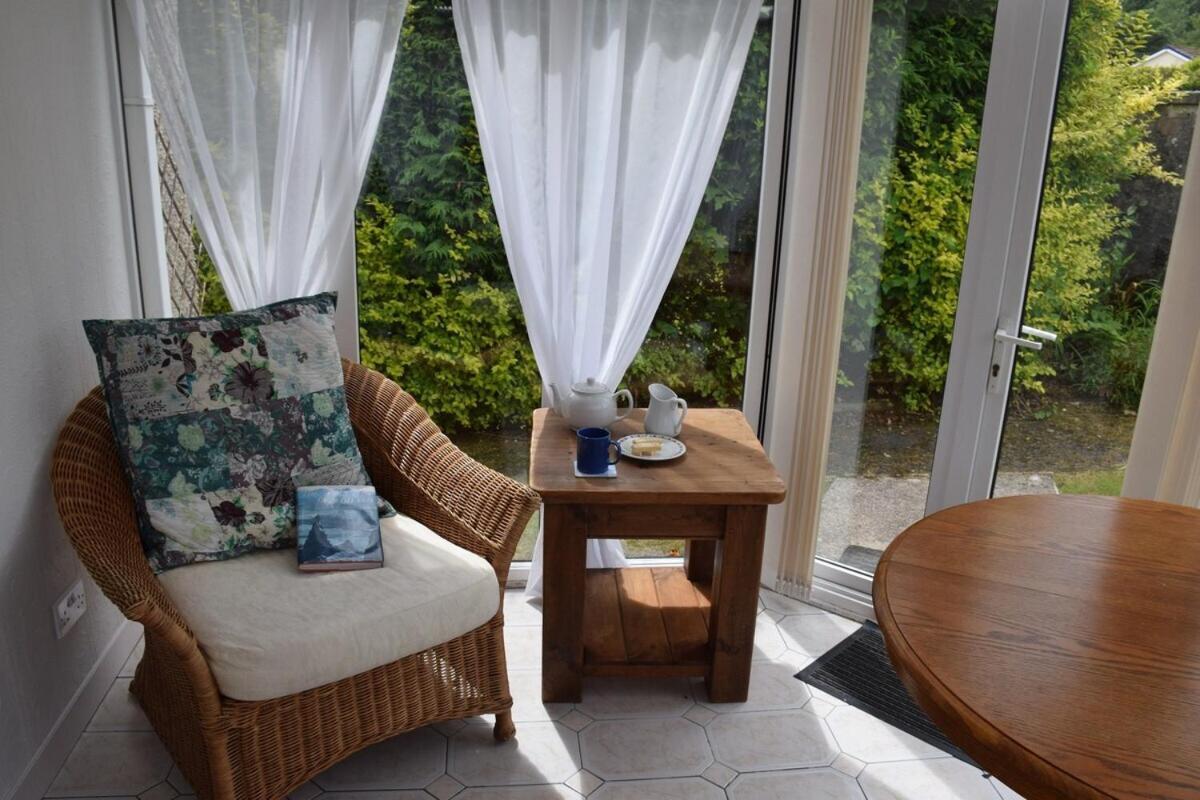 One Marine Place Port Bannatyne Room photo