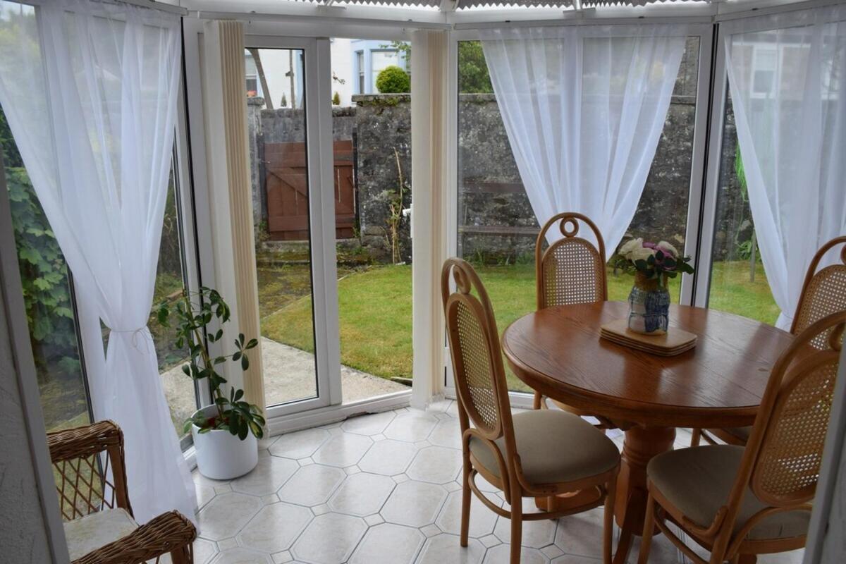 One Marine Place Port Bannatyne Room photo
