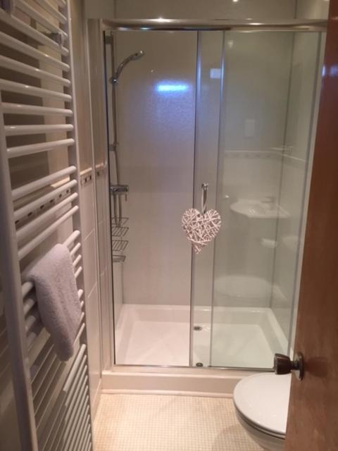 One Marine Place Port Bannatyne Room photo